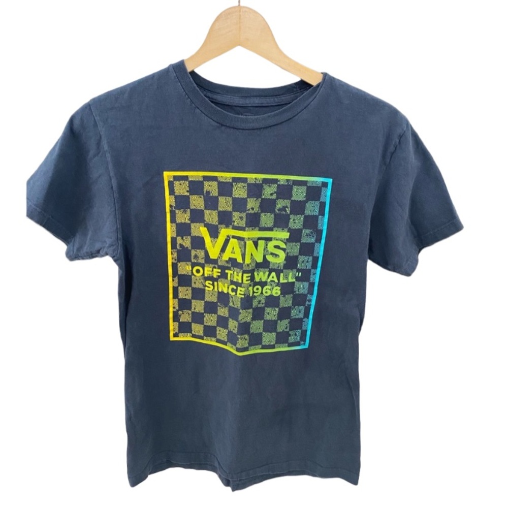 Women’s vans graphic design tshirt off the wall size small